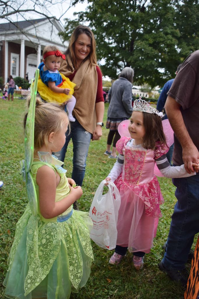 library festival 10-2019 003 (683x1024).jpg